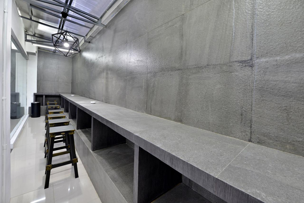雅加达法拉特汗维兹酒店 外观 照片